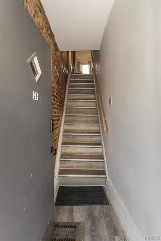 $1,500 | 4992 Botanical Avenue, Unit 2F, St. Louis, MO 63110