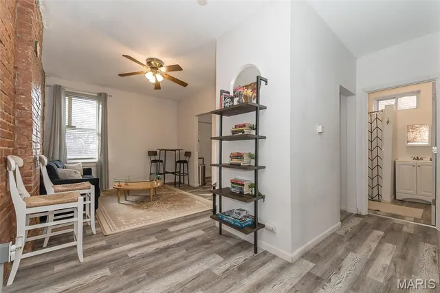 $1,500 | 4992 Botanical Avenue, Unit 2F, St. Louis, MO 63110