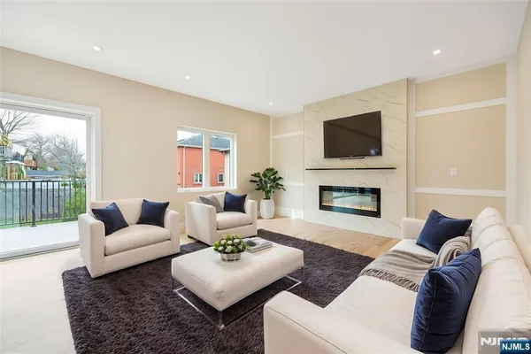 $1,599,000 | 428 Lafayette Avenue, Cliffside Park, NJ 07010