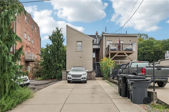 $2,750 | 4723 Butler Street, Unit UPPR, Pittsburgh, PA 15201