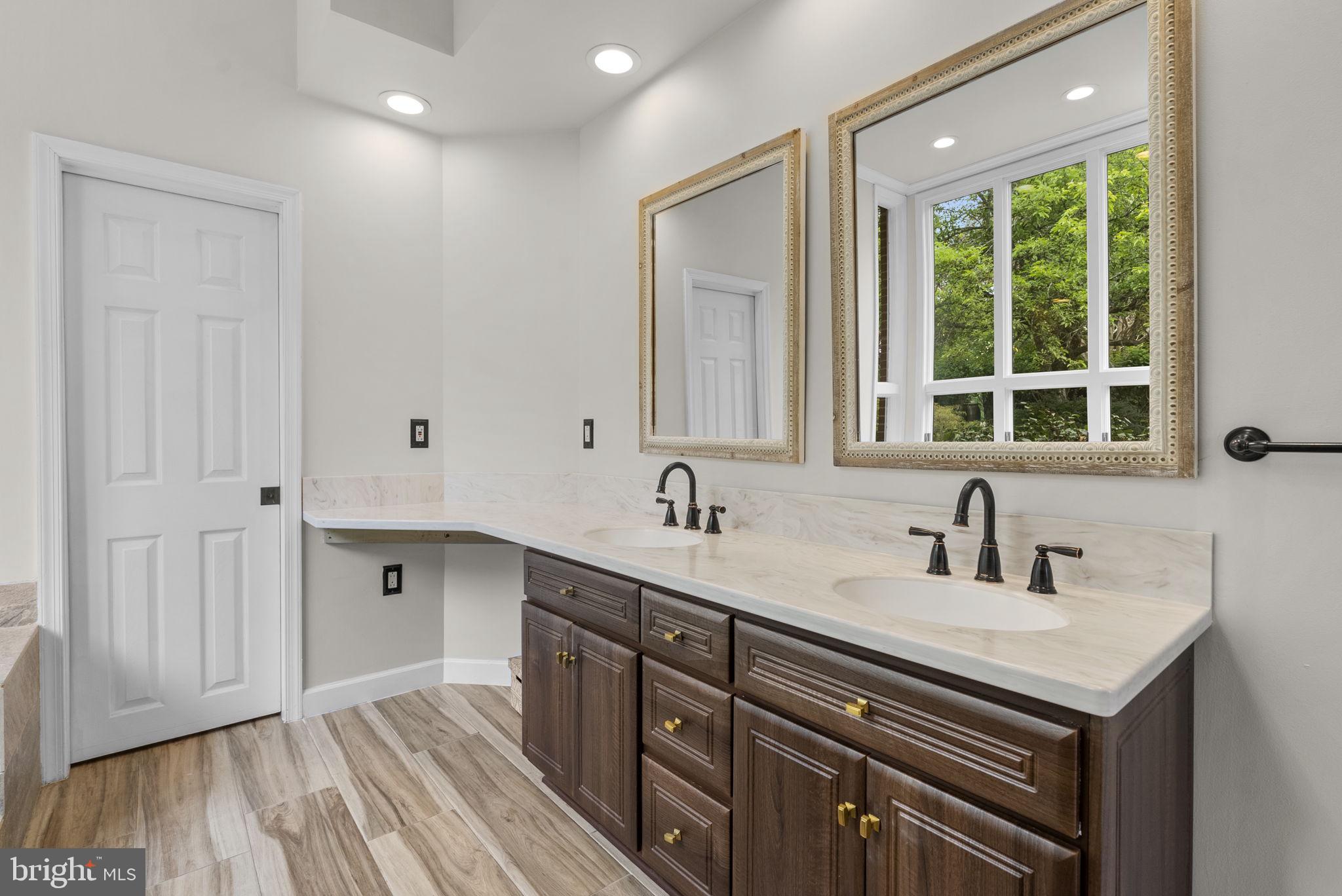 9006 Crestleigh Road Ellicott City, MD 21042 - Photo 31 of 73