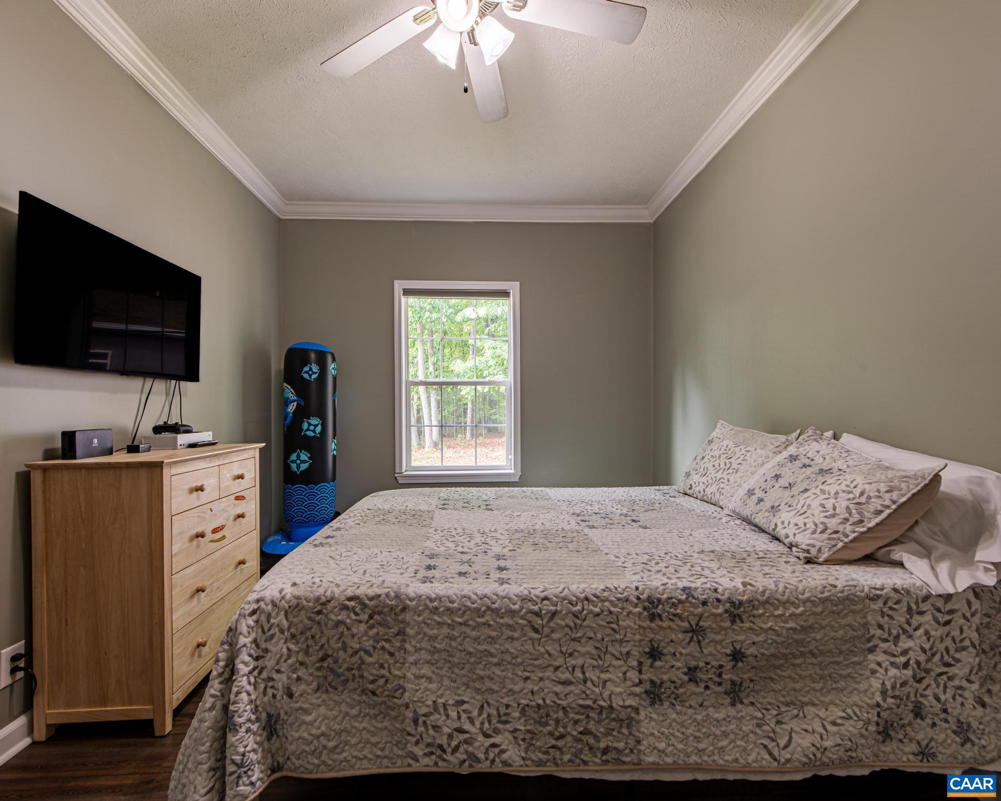 2016 Deep Creek Road Palmyra, VA 22963 - Photo 18 of 44 All Rooms Freshly PAINTED