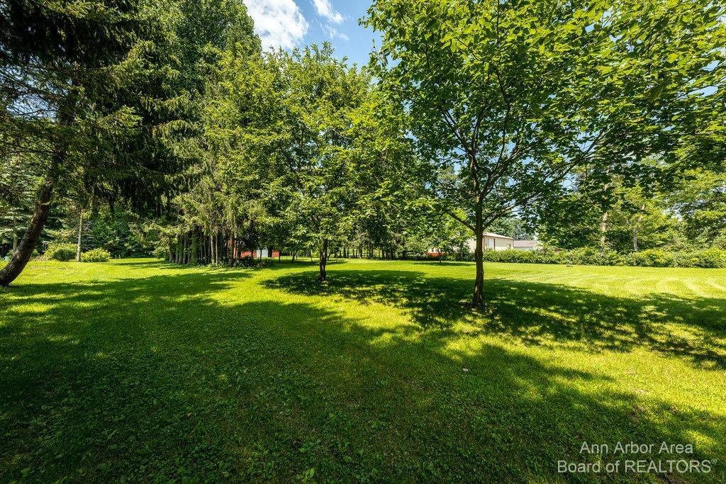 9480 McKean Road Willis, MI 48191 - Photo 3 of 7 Photo 3