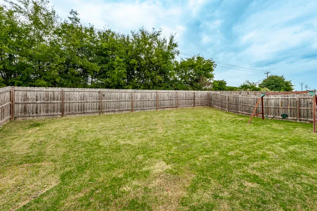 $2,400 | 1048 Westgate Drive, Gallatin, TN 37066