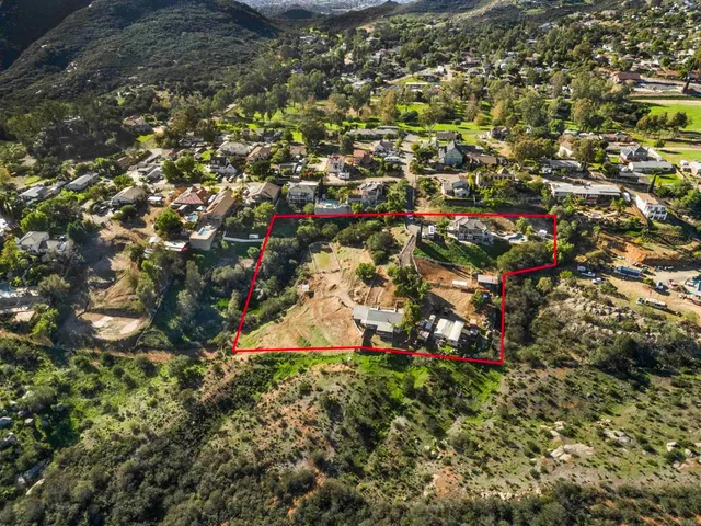 $1,630,000 | 410 Woodland Lane, El Cajon, CA 92021