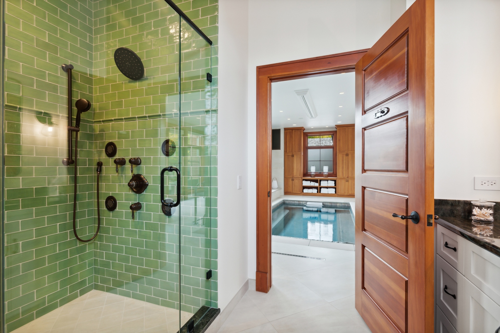 606 Tiverton Road Lake Forest, IL 60045 - Photo 32 of 48 a bathroom with a shower