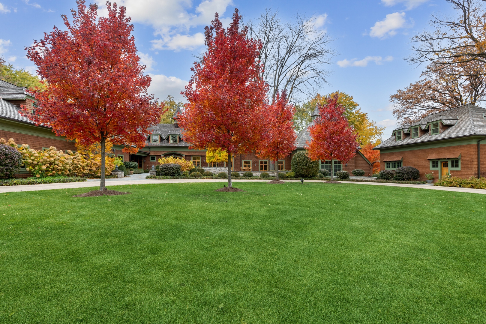 606 Tiverton Road Lake Forest, IL 60045 - Photo 41 of 48 a view of a park with tree s