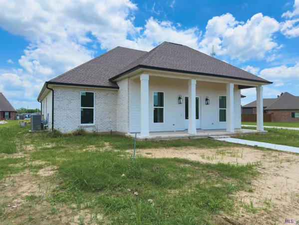 $469,900 | 135 Godchaux Drive, Houma, LA 70360