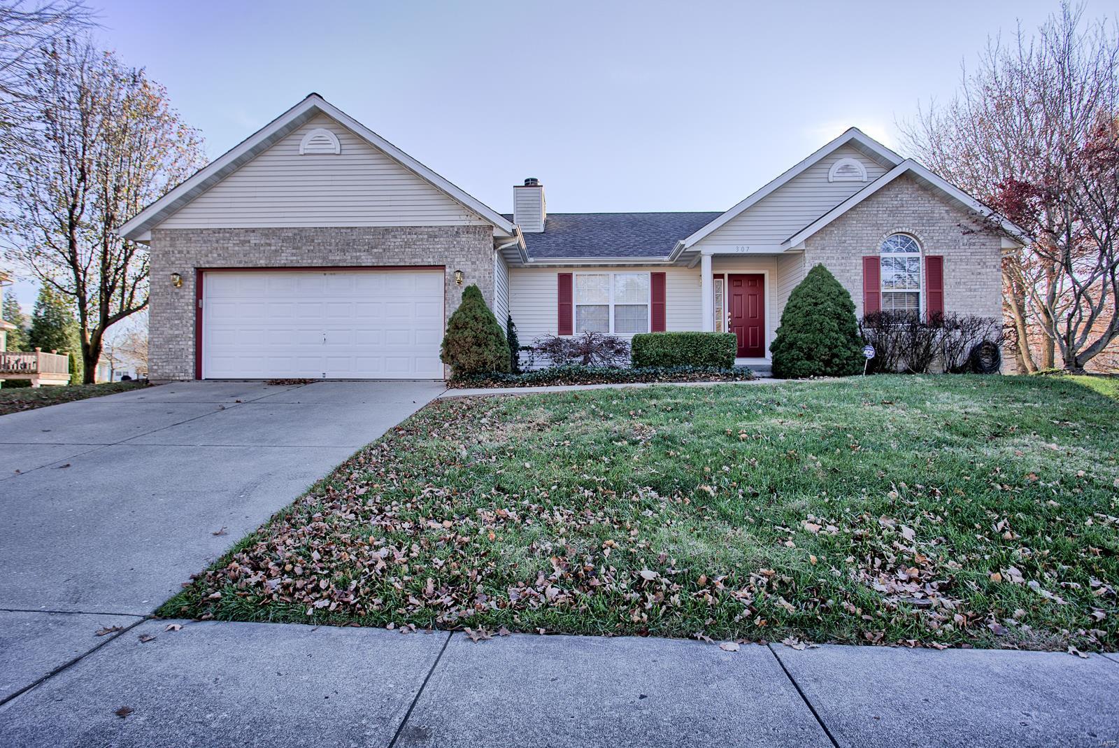 307 Fairwood Hills Road O'Fallon, IL 62269 - Photo 2 of 39 Gallery Image 2