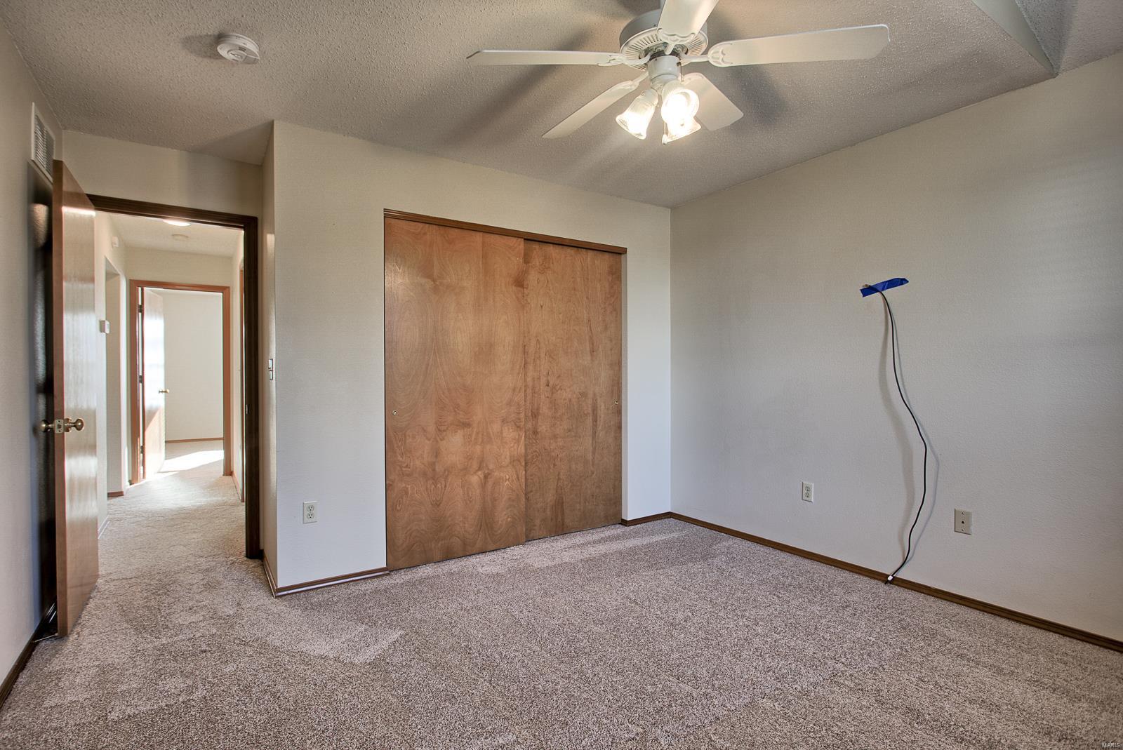 307 Fairwood Hills Road O'Fallon, IL 62269 - Photo 21 of 39 Gallery Image 21