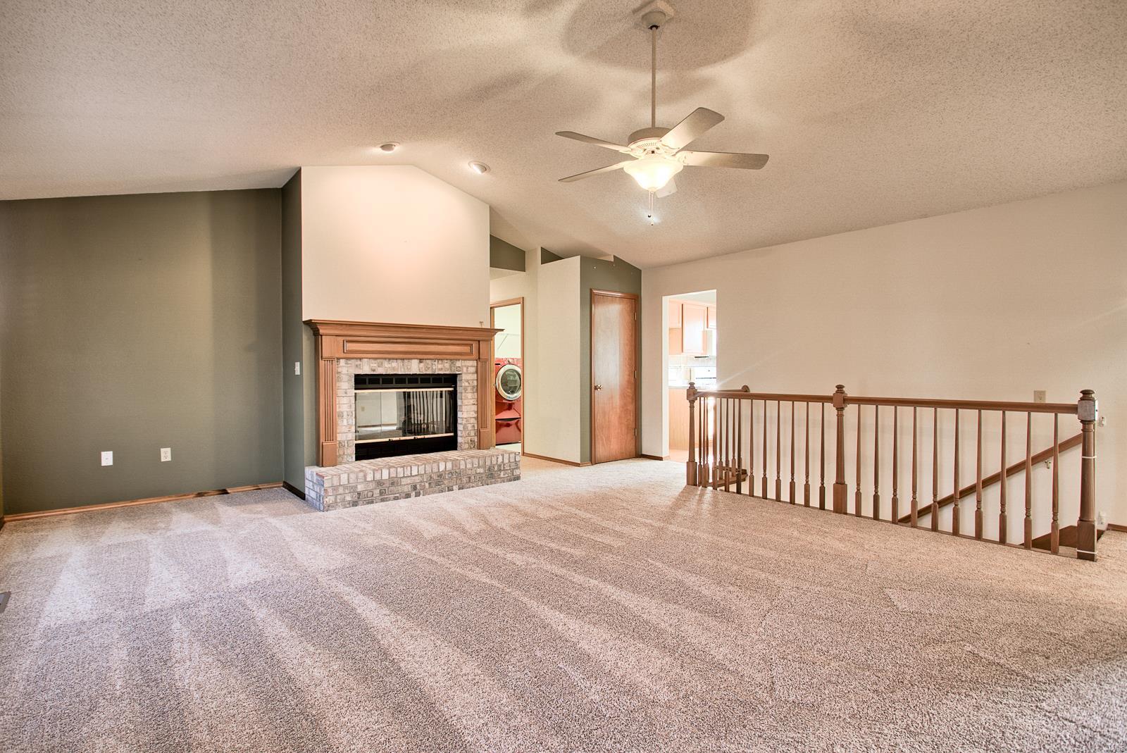307 Fairwood Hills Road O'Fallon, IL 62269 - Photo 6 of 39 Gallery Image 6
