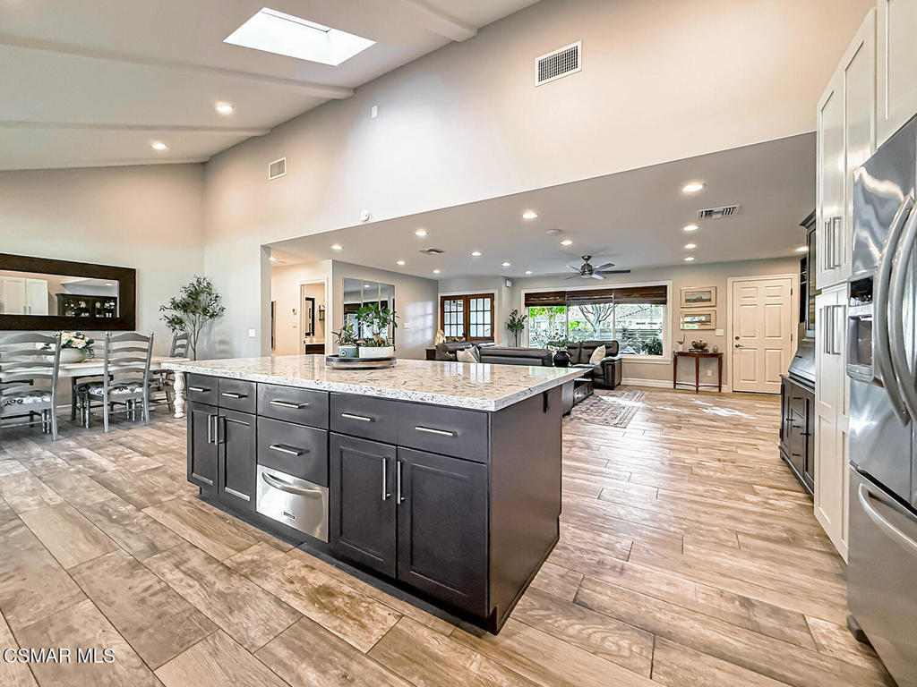 3122 Springfield Street Simi Valley, CA 93063 - Photo 19 of 72 Gallery Image 19