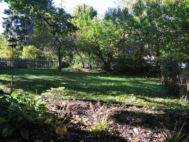 220 Arden Road Mt. Lebanon, PA 15216 - Photo 15 of 17 Yard/Garden. Beautiful!
