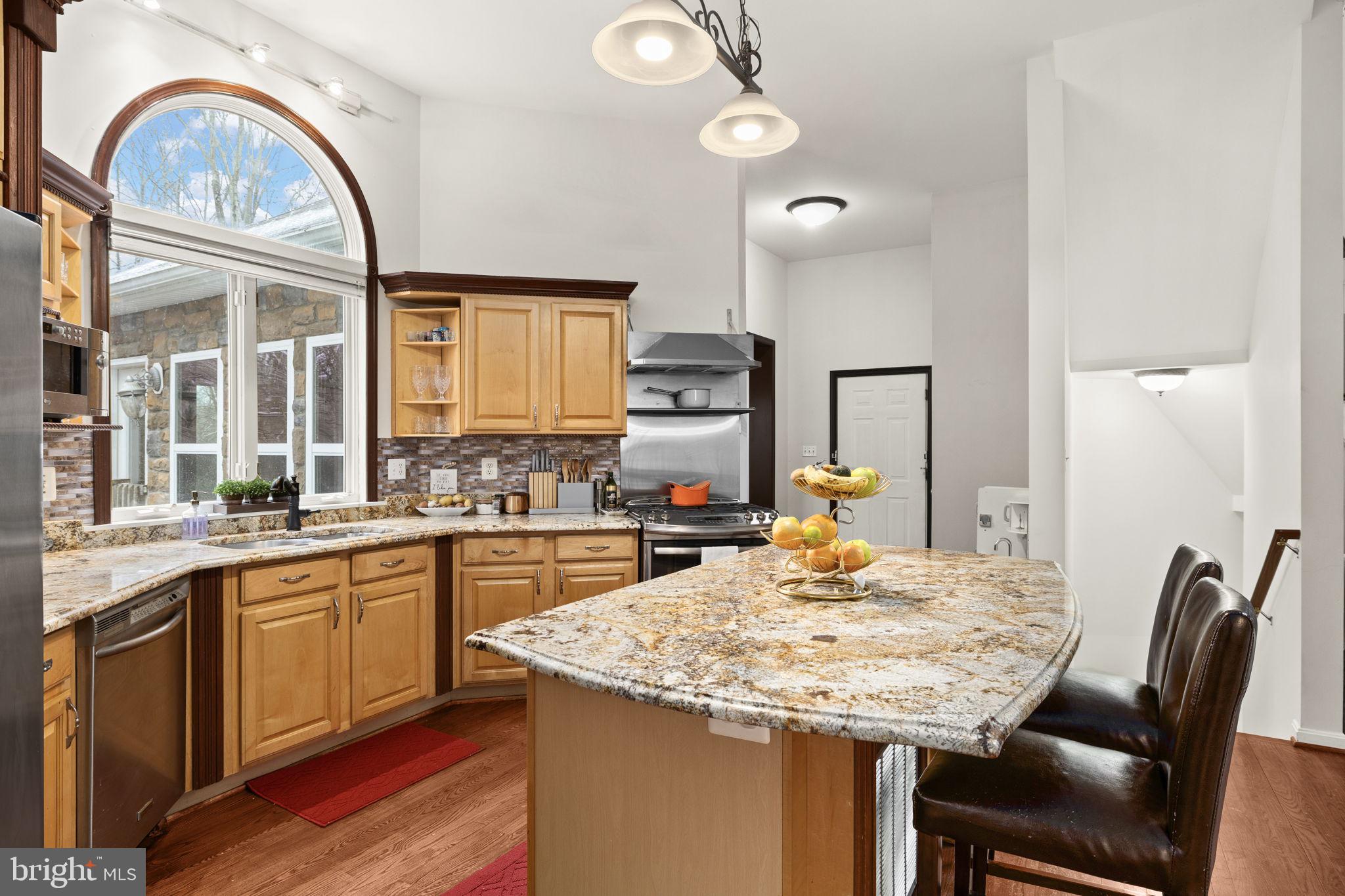 8701 Sinclair Mill Road Manassas, VA 20112 - Photo 34 of 132 Kitchen
