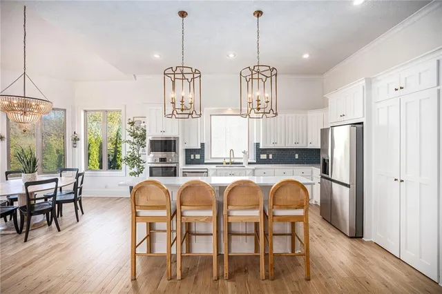 $900,000 | 9418 West 161st Terrace, Overland Park, KS 66085