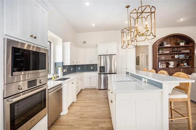 $900,000 | 9418 West 161st Terrace, Overland Park, KS 66085