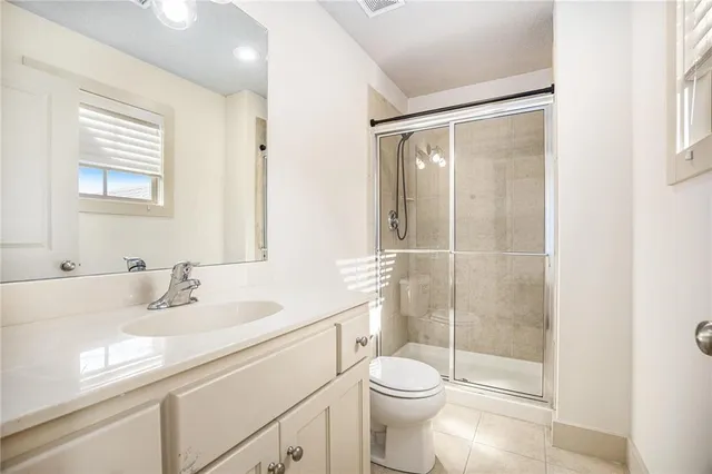 $900,000 | 9418 West 161st Terrace, Overland Park, KS 66085