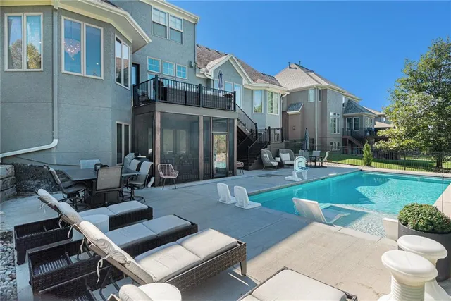 $900,000 | 9418 West 161st Terrace, Overland Park, KS 66085