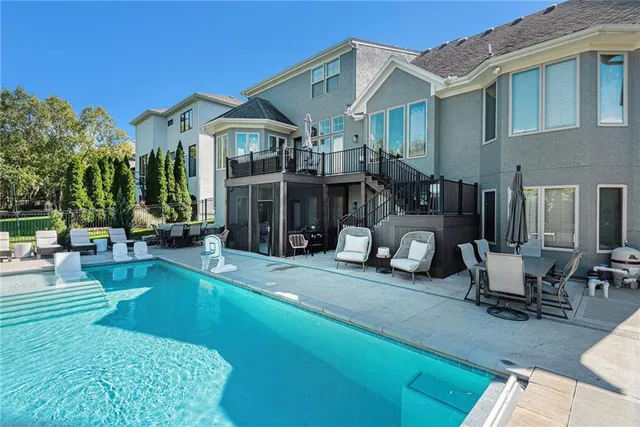 $900,000 | 9418 West 161st Terrace, Overland Park, KS 66085