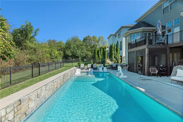 $900,000 | 9418 West 161st Terrace, Overland Park, KS 66085