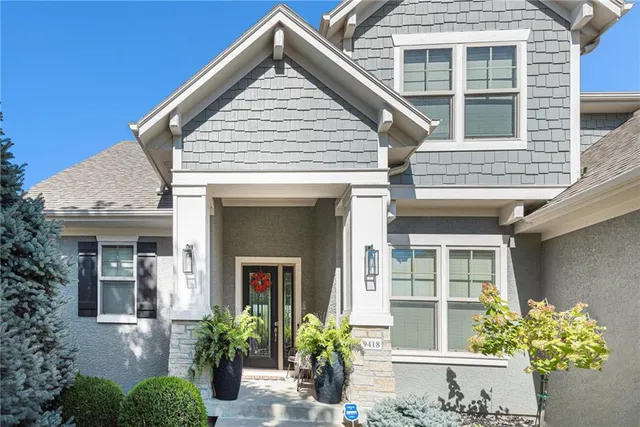 $900,000 | 9418 West 161st Terrace, Overland Park, KS 66085
