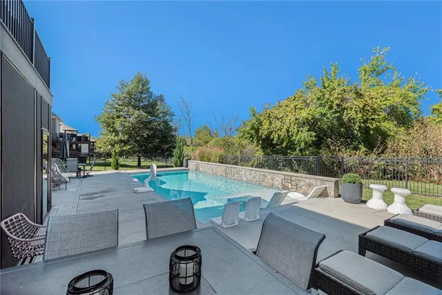 $900,000 | 9418 West 161st Terrace, Overland Park, KS 66085