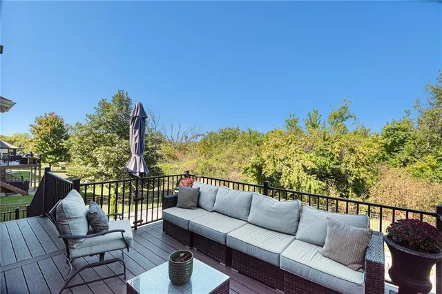 $900,000 | 9418 West 161st Terrace, Overland Park, KS 66085