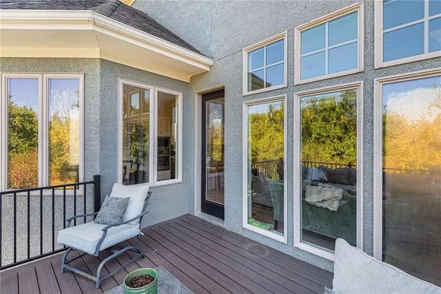 $900,000 | 9418 West 161st Terrace, Overland Park, KS 66085