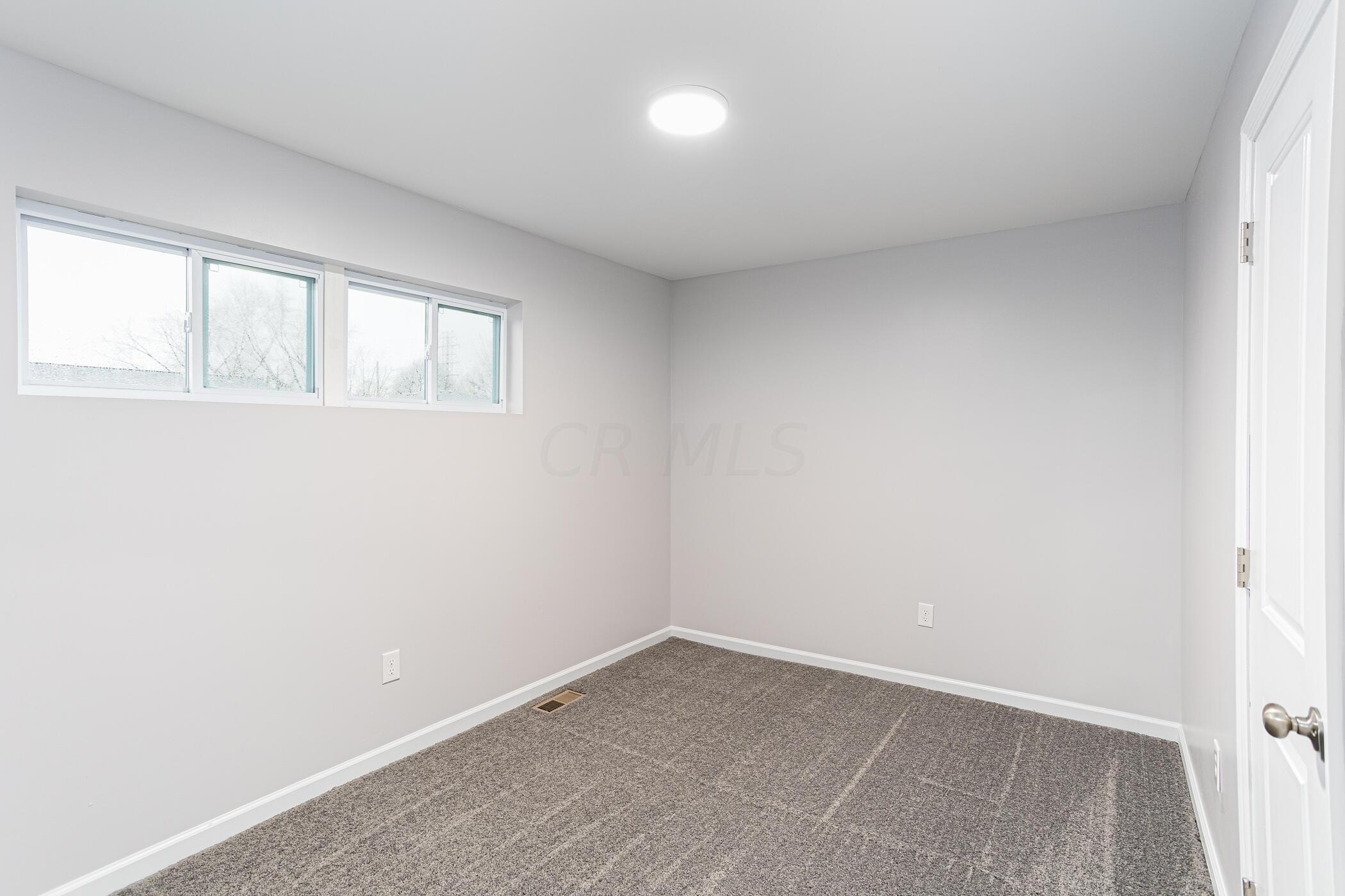 3166 Lewis Road Columbus, OH 43207 - Photo 29 of 36 3166 Lewis columbus oh 43207 022