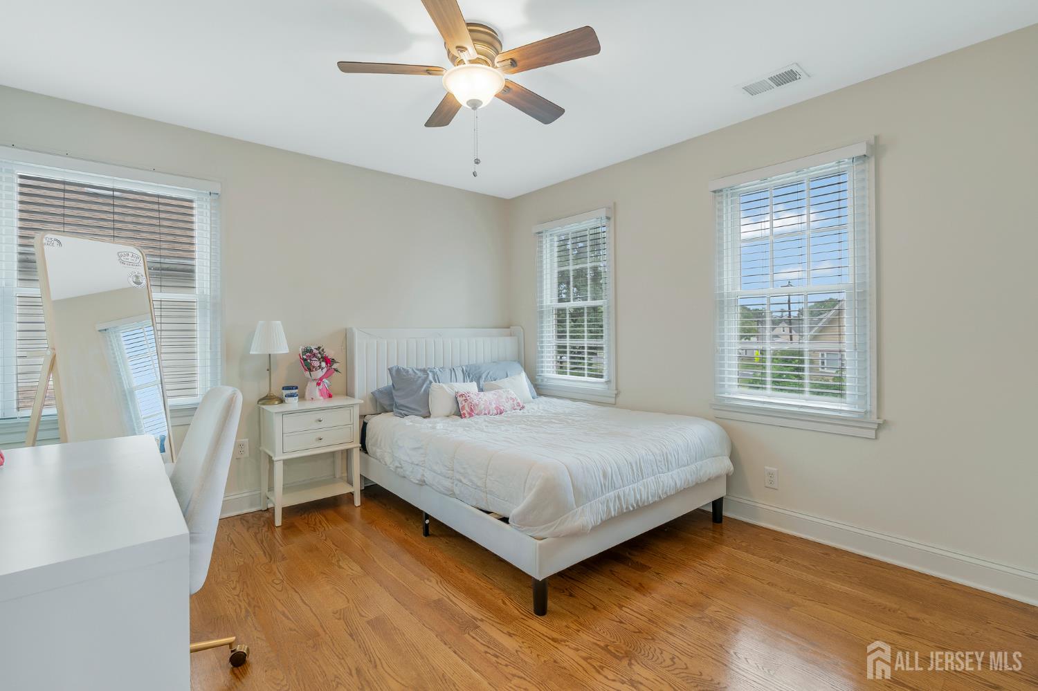 8 Hooker Avenue Middlesex, NJ 08846 - Photo 13 of 22