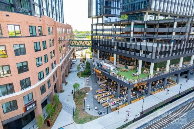 $9,100 | 2161 Hawkins Street, Unit 3HP, Charlotte, NC 28203