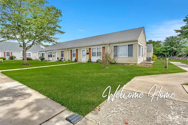 $310,000 | 326D Nantuckett Lane, Unit A, Monroe Township, NJ 08831