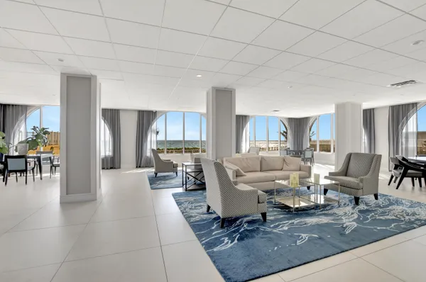 $3,800 | 1180 South Ocean Boulevard, Unit 3E, Boca Raton, FL 33432