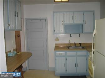 4 Harvin Road Upper Darby, PA 19082 - Photo 5 of 10