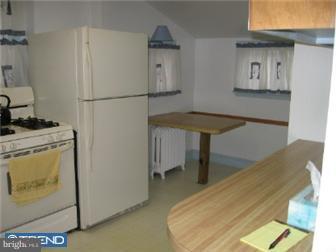 4 Harvin Road Upper Darby, PA 19082 - Photo 6 of 10