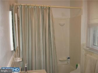 4 Harvin Road Upper Darby, PA 19082 - Photo 8 of 10