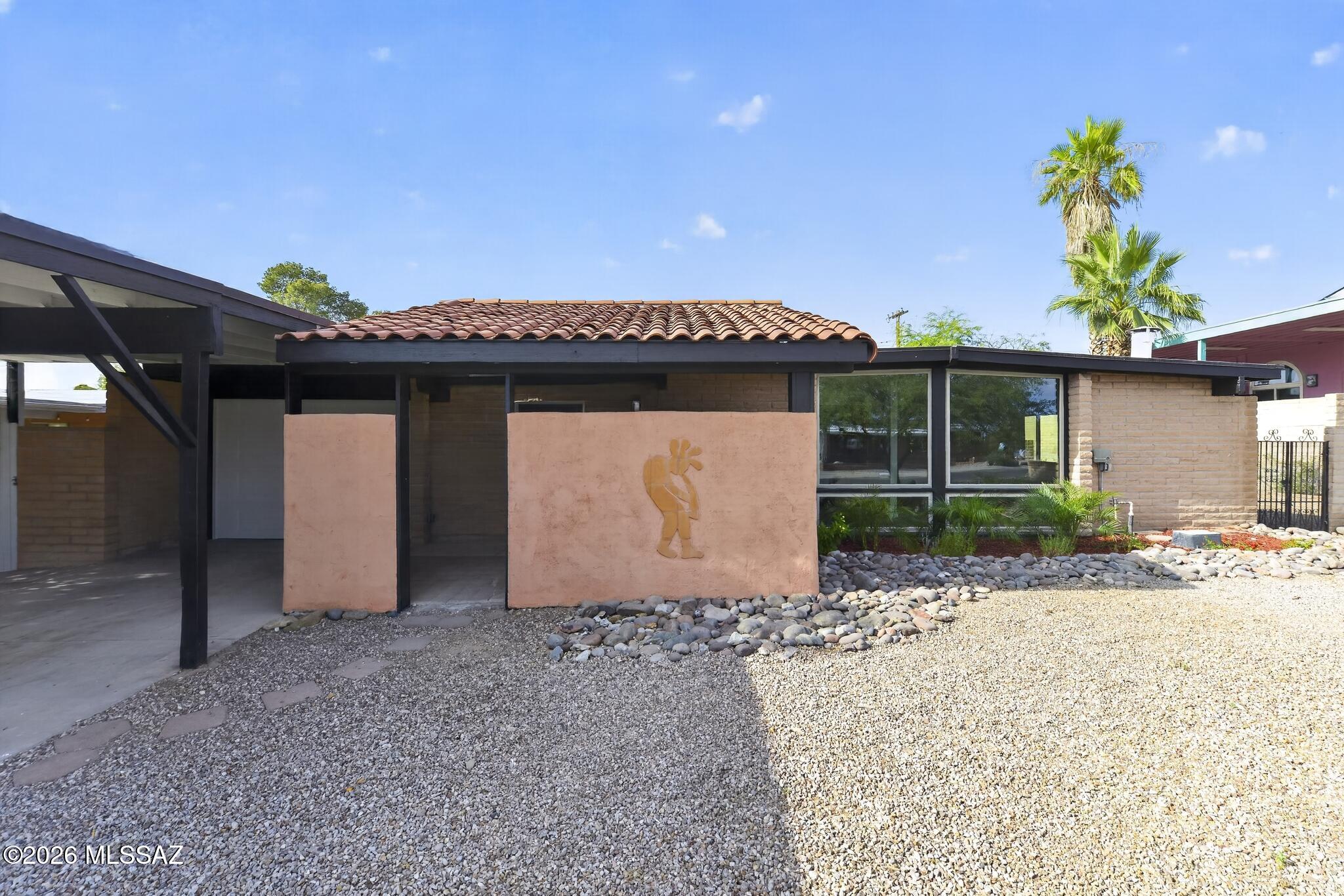 2175 West Rainbow Ridge Road Tucson, AZ 85745 - Photo 1 of 36 09_2175_W_Rainbow_Ridge_Rd-Exterior-0004