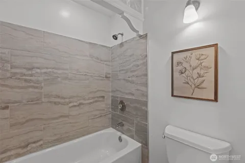 $900,000 | 9732 15th Avenue Northeast, Seattle, WA 98115