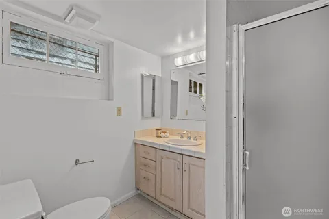 $900,000 | 9732 15th Avenue Northeast, Seattle, WA 98115