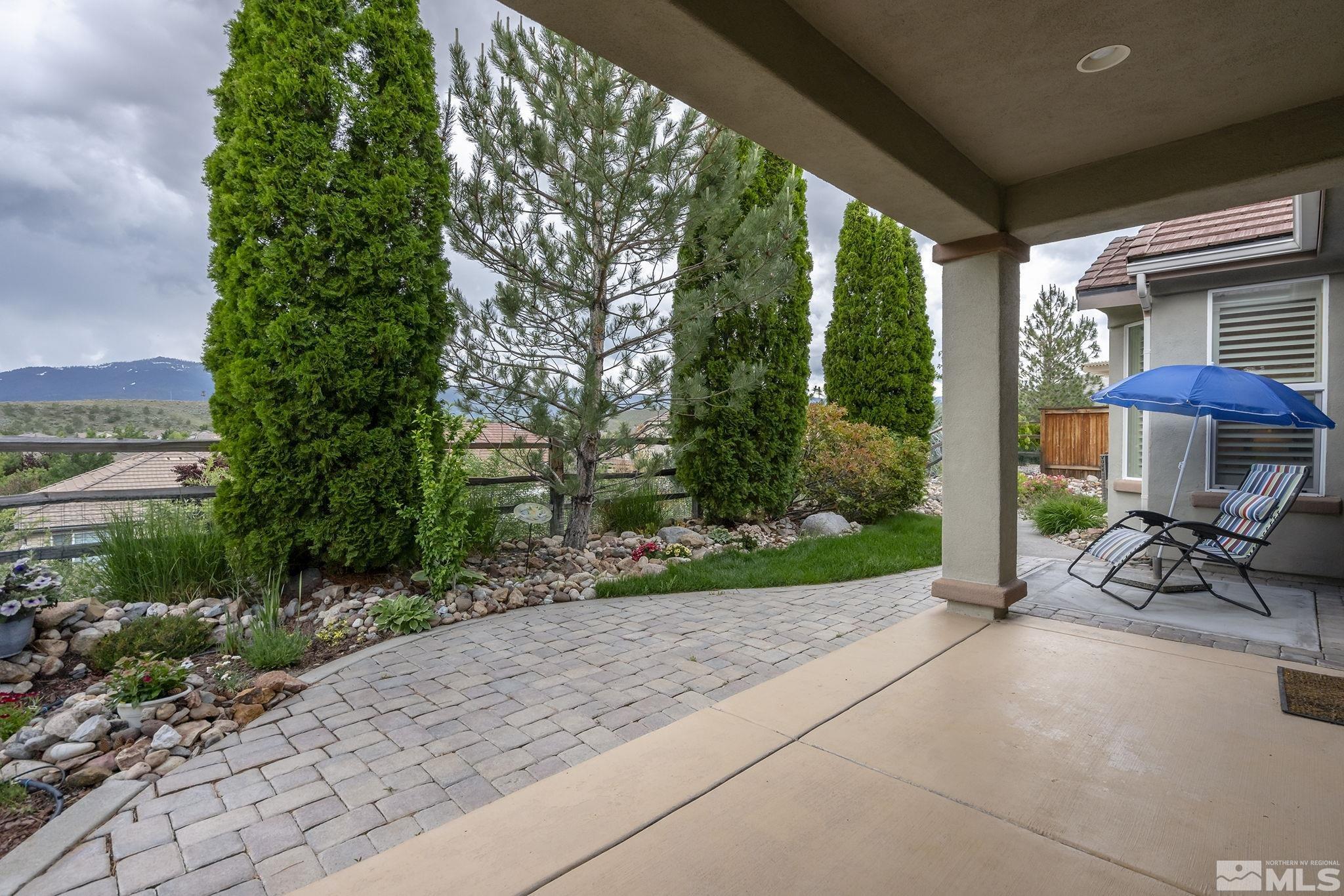 1355 Tarleton Way Reno, NV 89523 - Photo 22 of 40 a garden view with a seating space