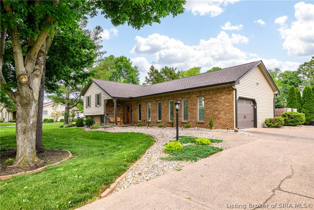 8512 Falcon Road Charlestown, IN 47111 - Photo 2 of 49