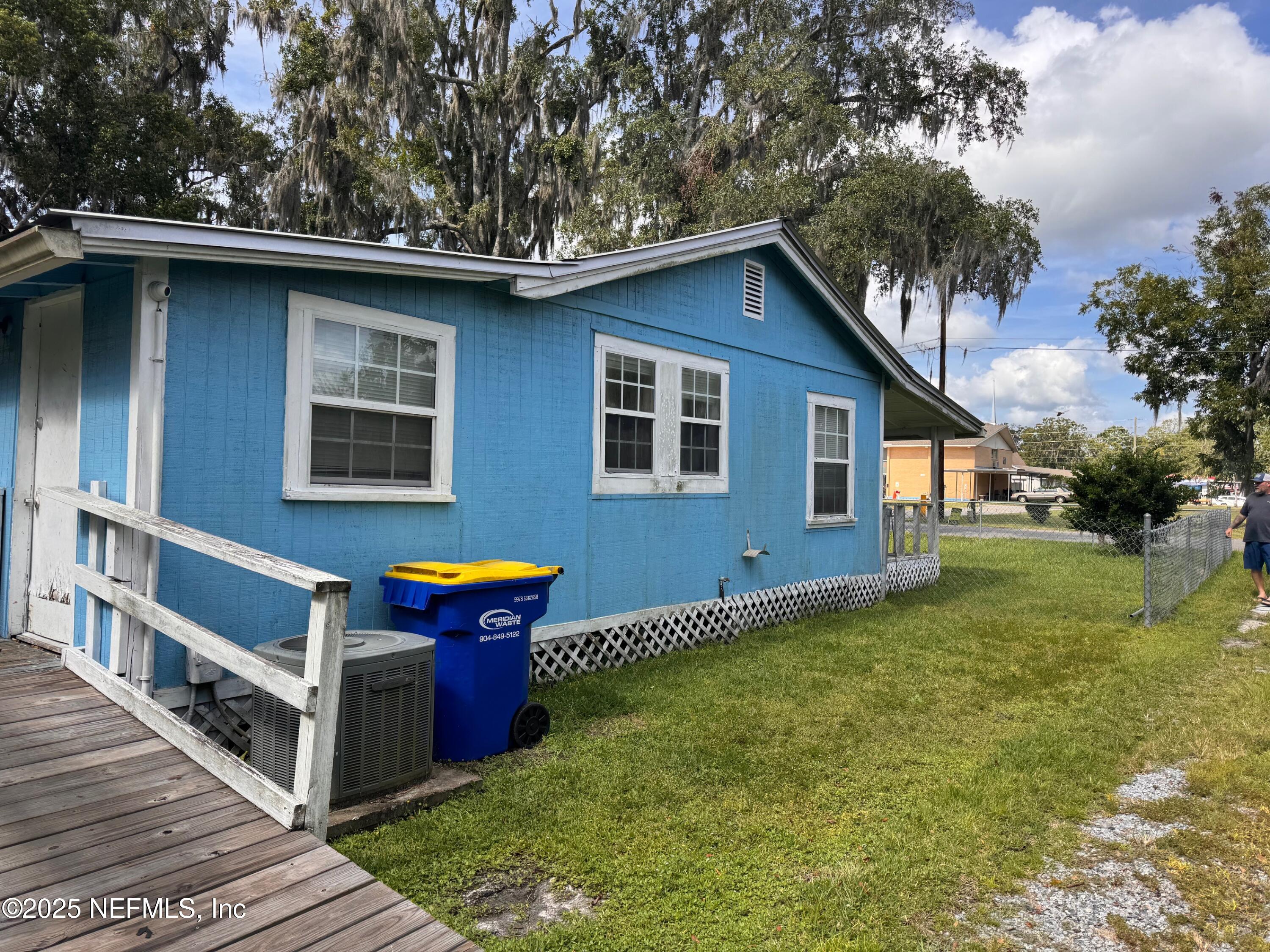 45112 2nd Avenue Callahan, FL 32011 - Photo 4 of 11 IMG_4230