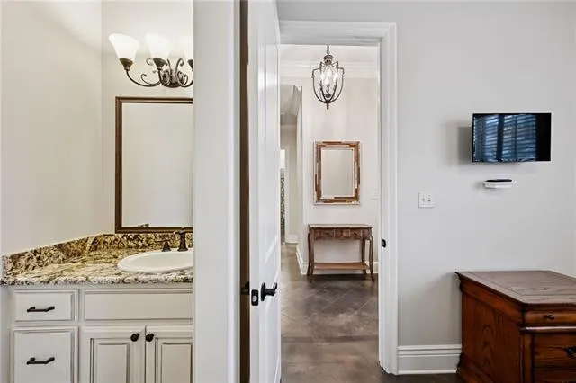 $790,000 | 308 Tullulah Avenue, River Ridge, LA 70123