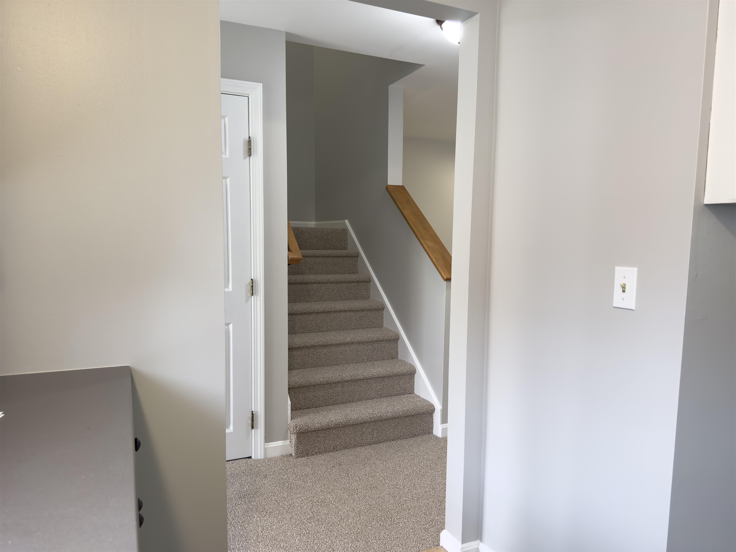 52 Katie Lane Dover, NH 03820 - Photo 17 of 29