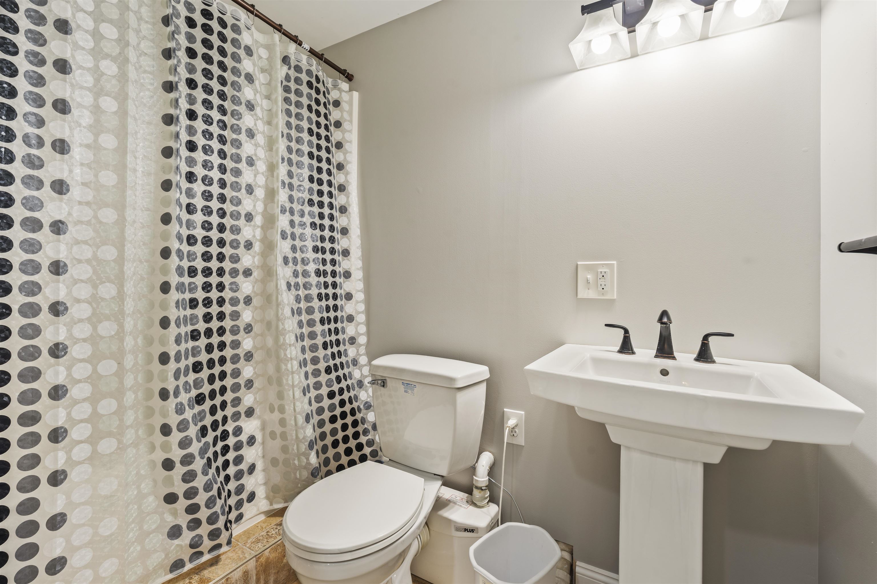 52 Katie Lane Dover, NH 03820 - Photo 27 of 29