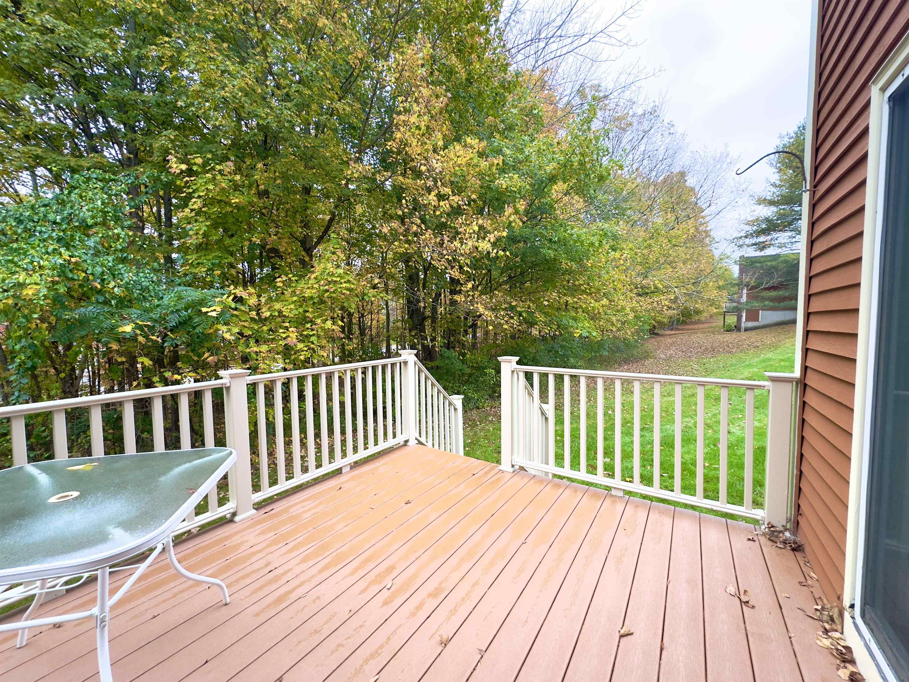 52 Katie Lane Dover, NH 03820 - Photo 3 of 29