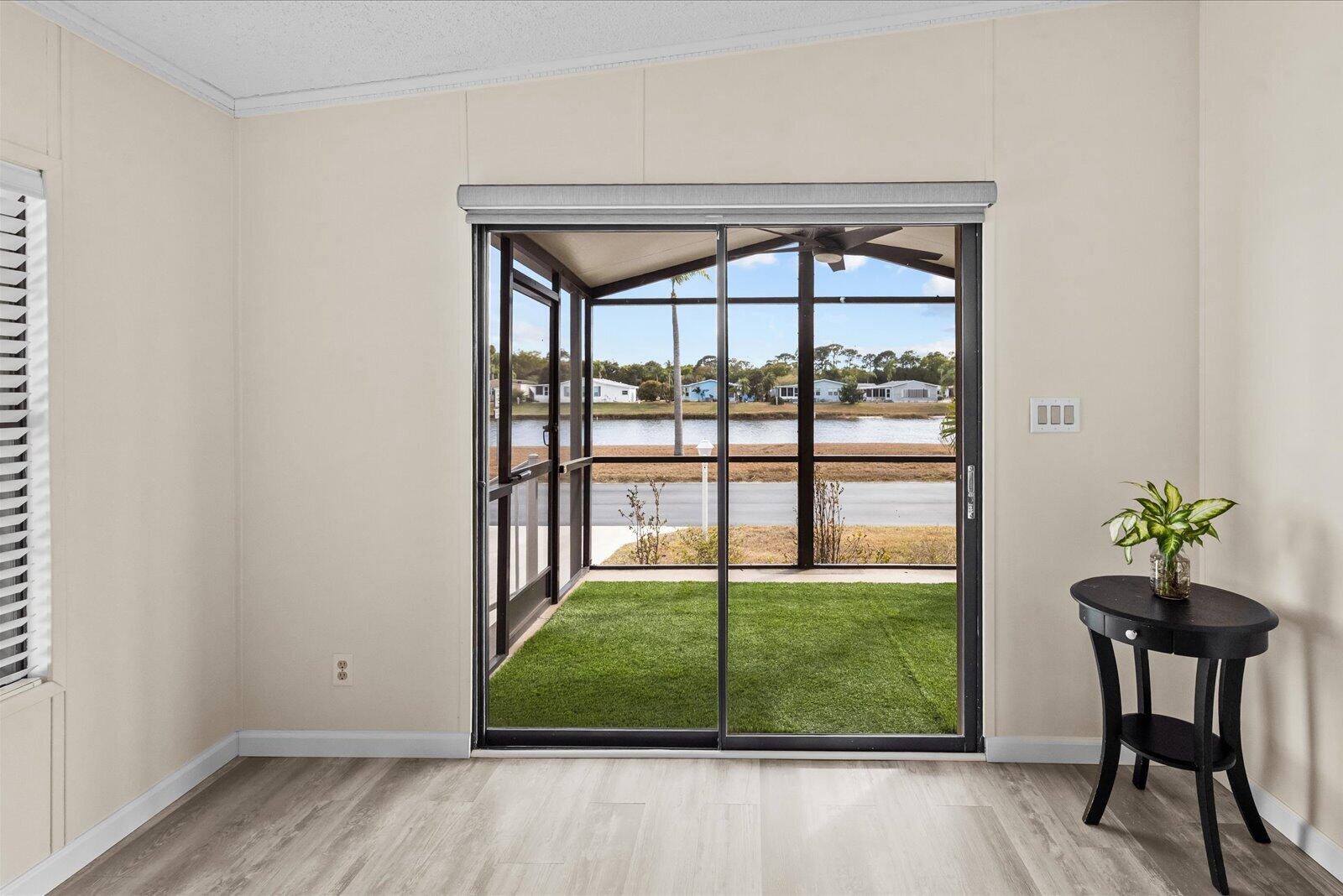 507 Tropical Isles Circle, Unit 25 Fort Pierce, FL 34982 - Photo 19 of 24 a view of a room that has a table and chairs in it
