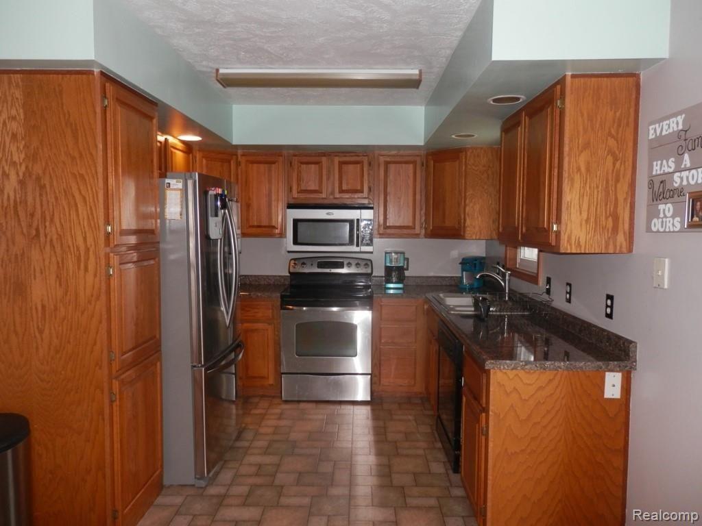 6248 Dallas Road Monroe, MI 48161 - Photo 5 of 16 Dallas 624804.JPG