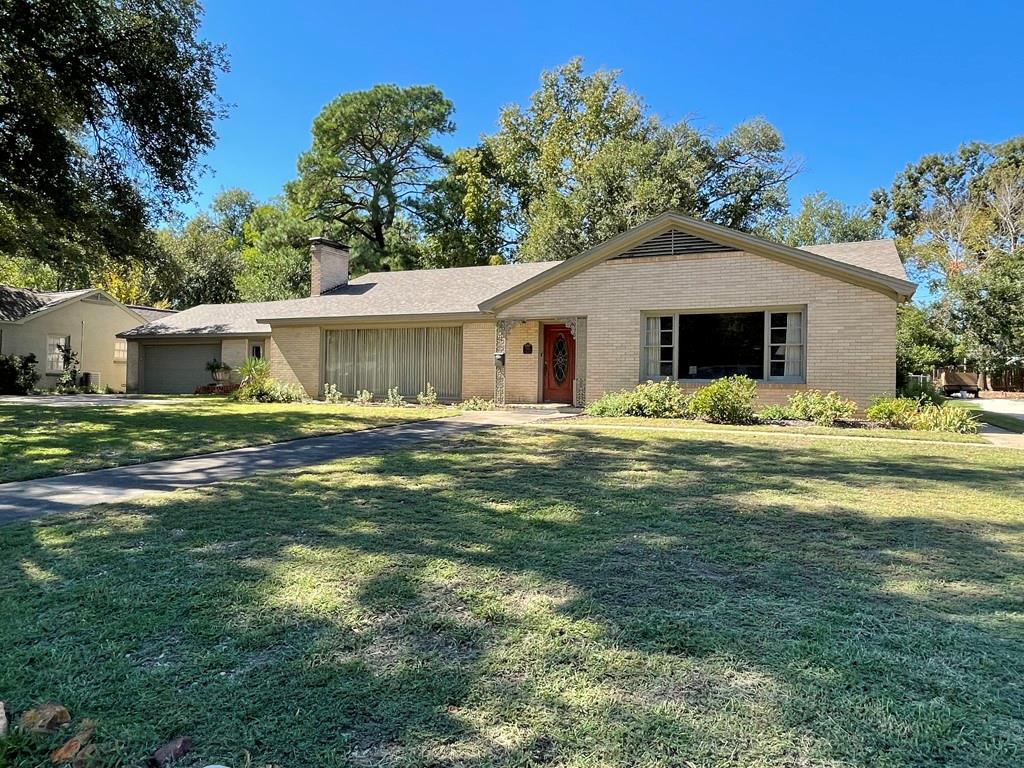 708 South Palestine Street Athens, TX 75751 - Photo 1 of 1