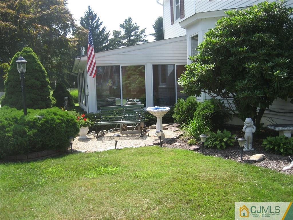 333 Georges Road Dayton, NJ 08810 - Photo 11 of 14 Gallery Image 11